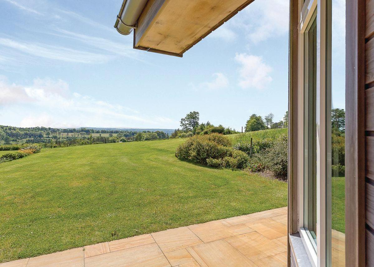 Swandown Lodges Chard Esterno foto