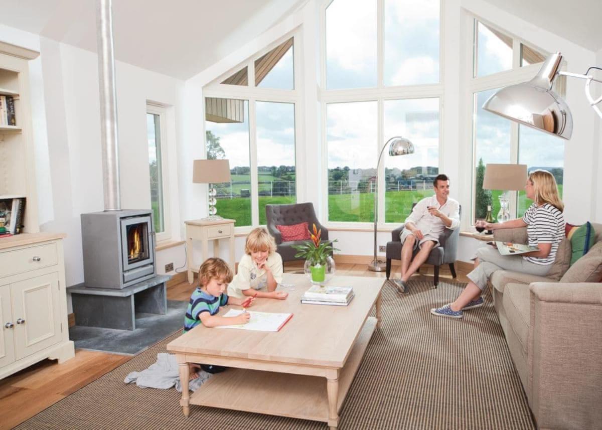 Swandown Lodges Chard Esterno foto