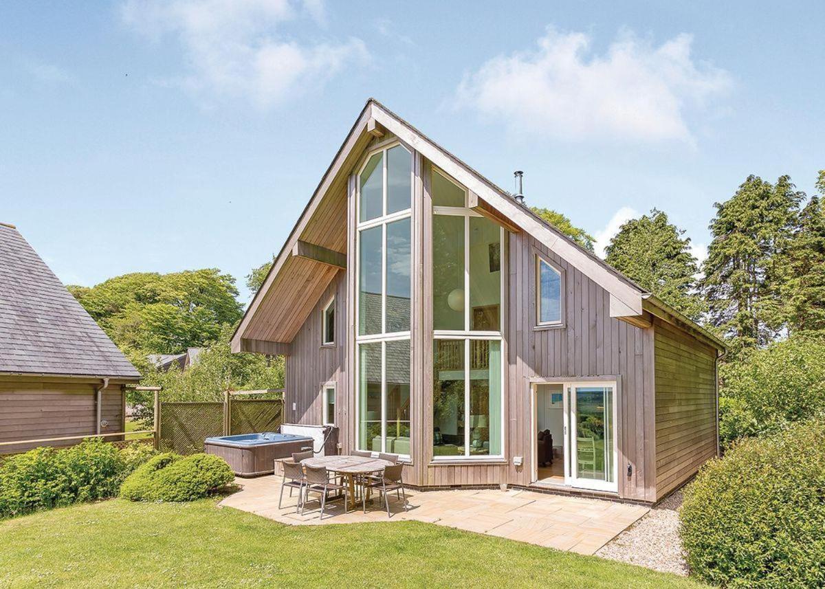 Swandown Lodges Chard Esterno foto