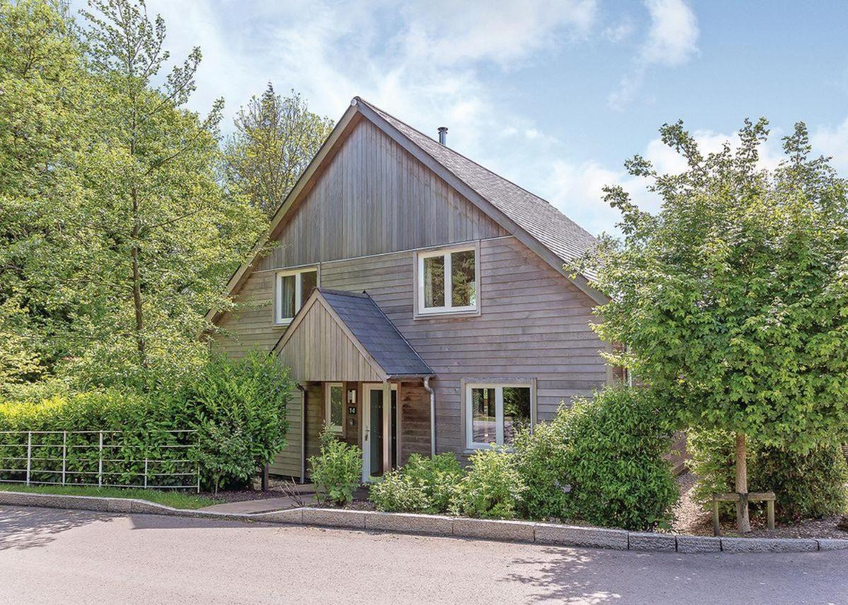 Swandown Lodges Chard Esterno foto