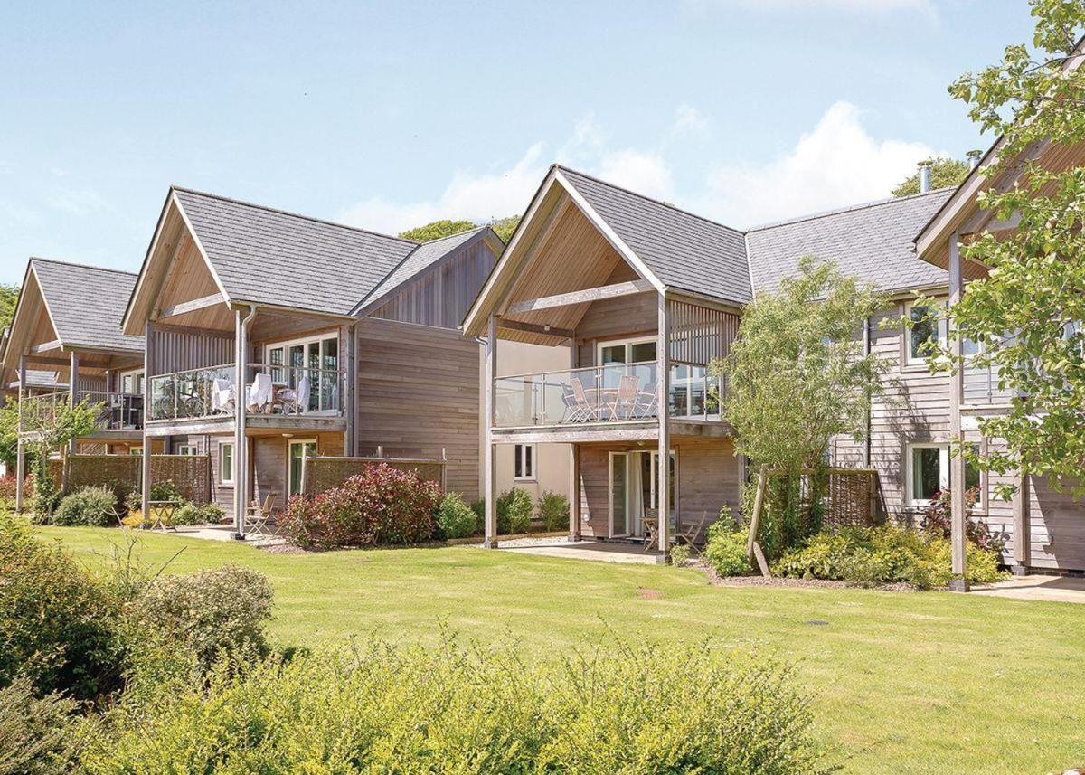 Swandown Lodges Chard Esterno foto